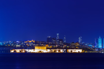 Fototapeta premium Night Istanbul view
