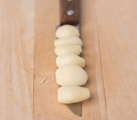 garlic macro close up on knife