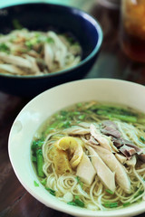 Chinese vermicelli soup with chicken recipe.