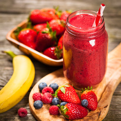 Fresh berry smoothie