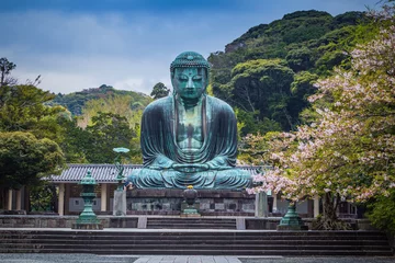 Papier Peint photo Monument historique Célèbre statue en bronze du Grand Bouddha à Kamakura, Temple Kotokuin.