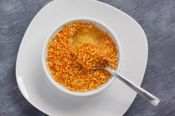 Stuffed apple dessert with grated coconut topping