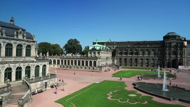  Zwinger palace, XVIII century - famous historic building  in Dresden