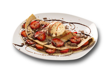 crepes with strawberries and chocolate