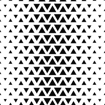 Seamless black and white triangle pattern
