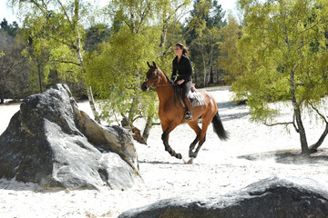 jeune femme à cheval
