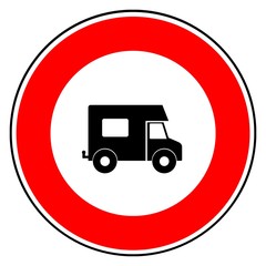 Camping-car dans un panneau de signalisation