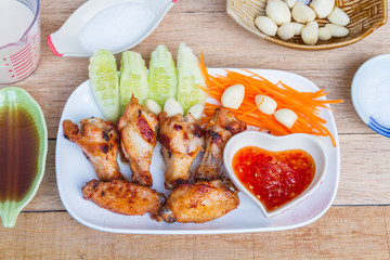 Fried chicken with fish sauce