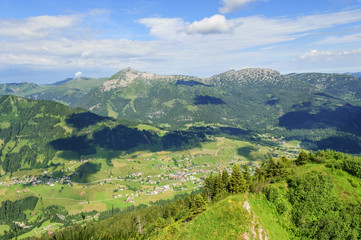 Fototapeta premium Ausblick ins Kleinwalsertal