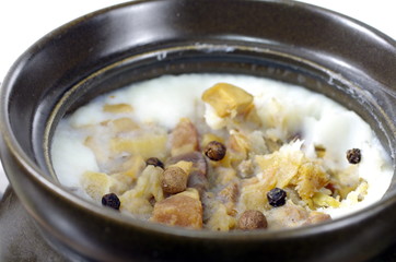  lard in clay pot