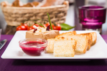 goose pate with crackers