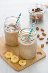 Banana smoothies in jar
