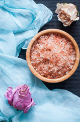 Aroma sea salt and dried flowers