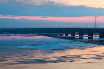 Obraz premium Ice blocks motion blurred on Amur river, Russia