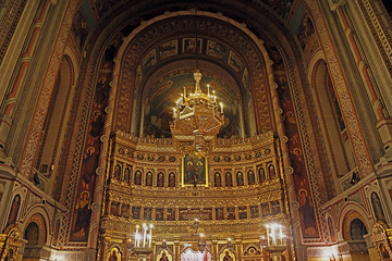 Fototapeta na wymiar Inside in the Timisoara Orthodox Cathedral 2