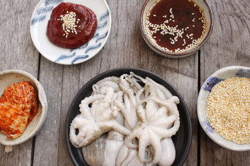 Sannakji octopus korean food