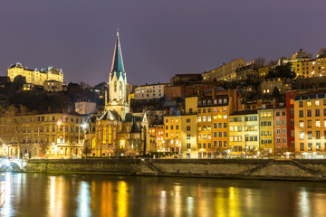 Obraz premium Lyon Church Night