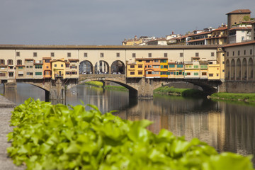 Obraz premium Toscana,Firenze,Ponte Vecchio e fiume Arno.