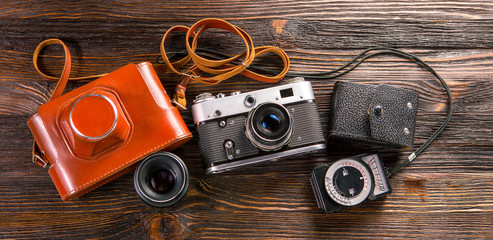 Exposure meter and retro camera