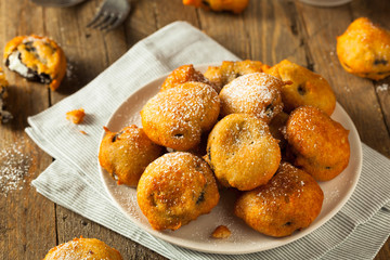 Deep Fried Chocolate Cream Cookies