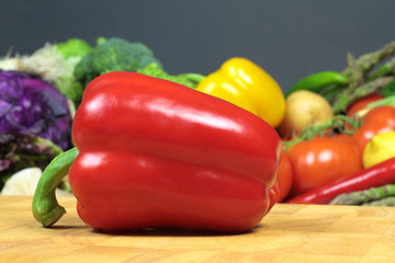 Red pepper and various vegetables