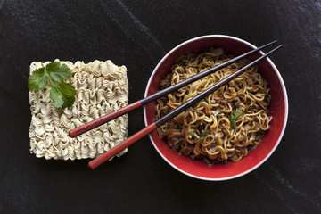 bol nouilles asiatiques