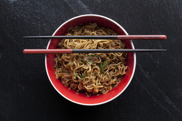 Bol nouilles asiatiques