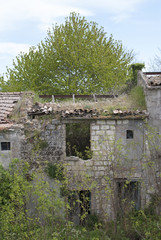 Ruin house abandoned after eartquake