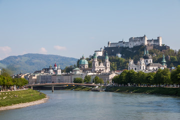Salzburger Altstadt im Frühling