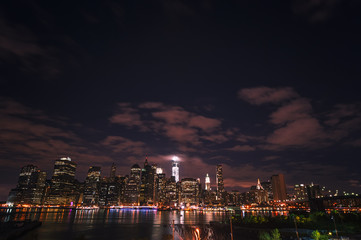 Fototapeta premium new york city skyline by night