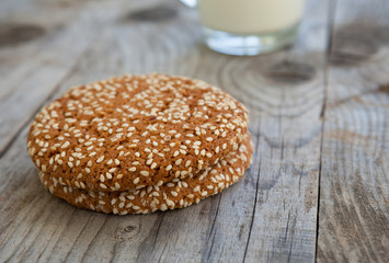 Oat cookies with sesame seed