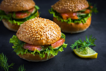 smoked salmon mini burgers
