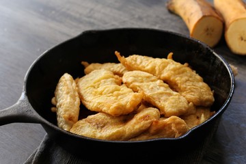 Pazham Pori / Banana fritters