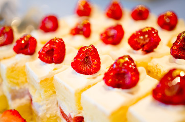 ウェディングケーキ