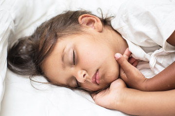 Obraz na płótnie Canvas Sleeping kid girl.