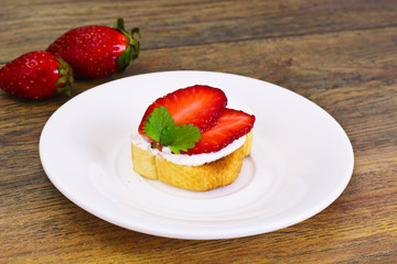 Bruschetta with Goat Cheese and Strawberry, Mint