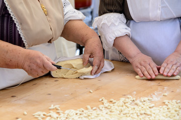 Gnocchi pasta of Sardinia / Gnocchi pasta of Sardinia, prepared by hand from old cook.