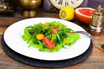 Juicy Fresh Green Salad of Lettuce, Arugula, Gapefruit and Kumqu