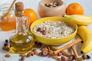 Products for the preparation of granola - a healthy breakfast.