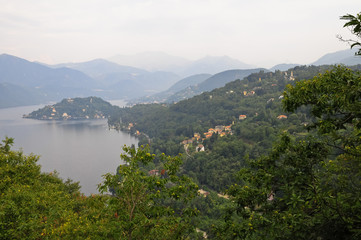 Blick auf Lago di Orta, Piemont, Italien