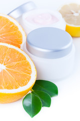 Beauty facial cream with vitamin C