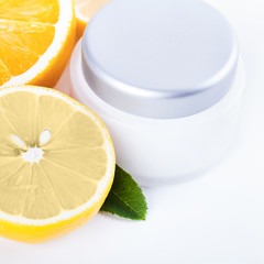Beauty facial cream with vitamin C