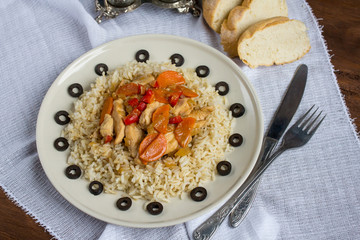Brown rice with chicken and vegetables