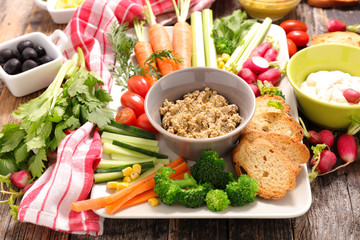 vegetable and dip