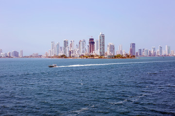 Fototapeta premium Cartagena (Kolumbia). Widok od strony morza.