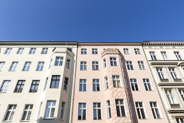 Fototapeta na wymiar old houses and blue sky in Berlin Kreuzberg