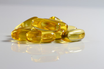 Fisch&ouml;lkapseln / Omega-3-Fetts&auml;uren 