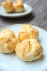  Cream Puffs