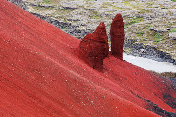 Volcano red Raudholar