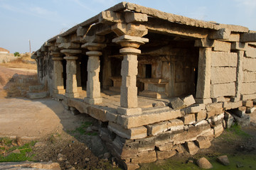 Fototapeta na wymiar The ruins of the ancient city. Hampi, India. 